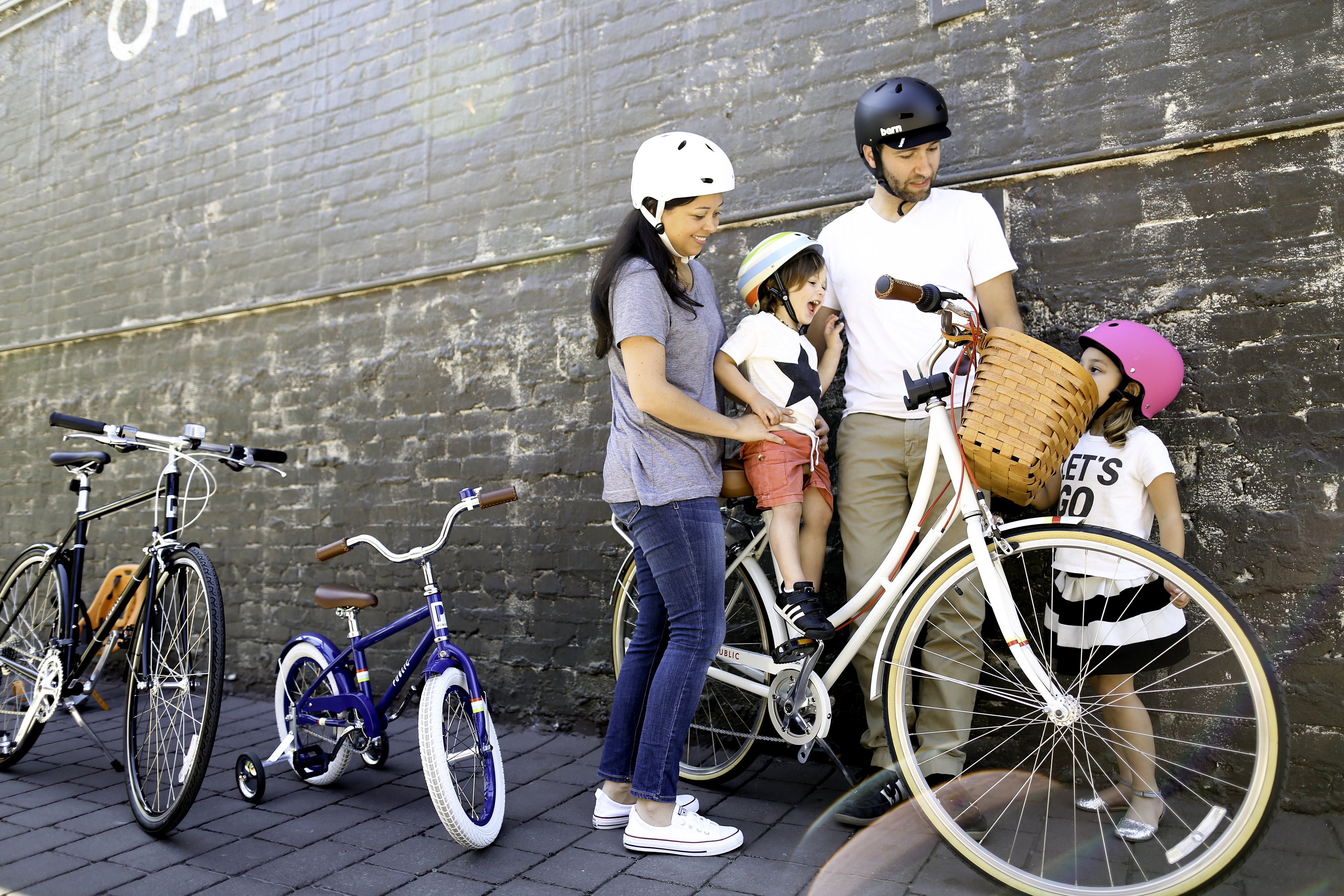Our family outing bike ride in Oakland California with Public Bikes | Copy Cat Chic