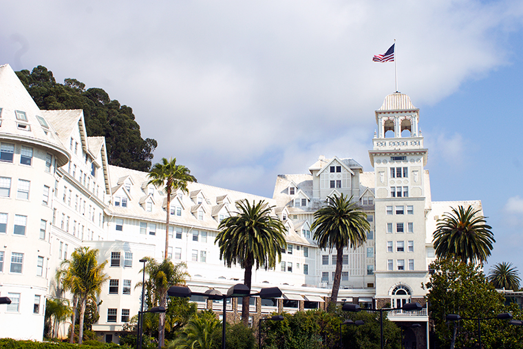 Copycathcic Designer Destination: The Claremont Hotel San Francisco Bay Area. An historic castle of a hotel outfitted in bright white and glam decor.