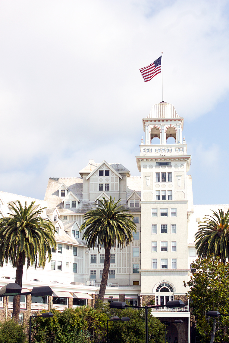 Copycathcic Designer Destination: The Claremont Hotel San Francisco Bay Area. An historic castle of a hotel outfitted in bright white and glam decor.