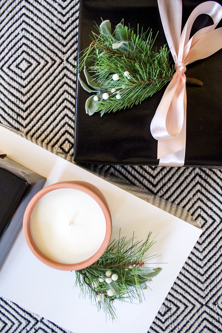 Christmas gifts for ladies | Copy Cat Chic favorites for 2017 for all of the deserving women this holiday season! | Luxe living for less