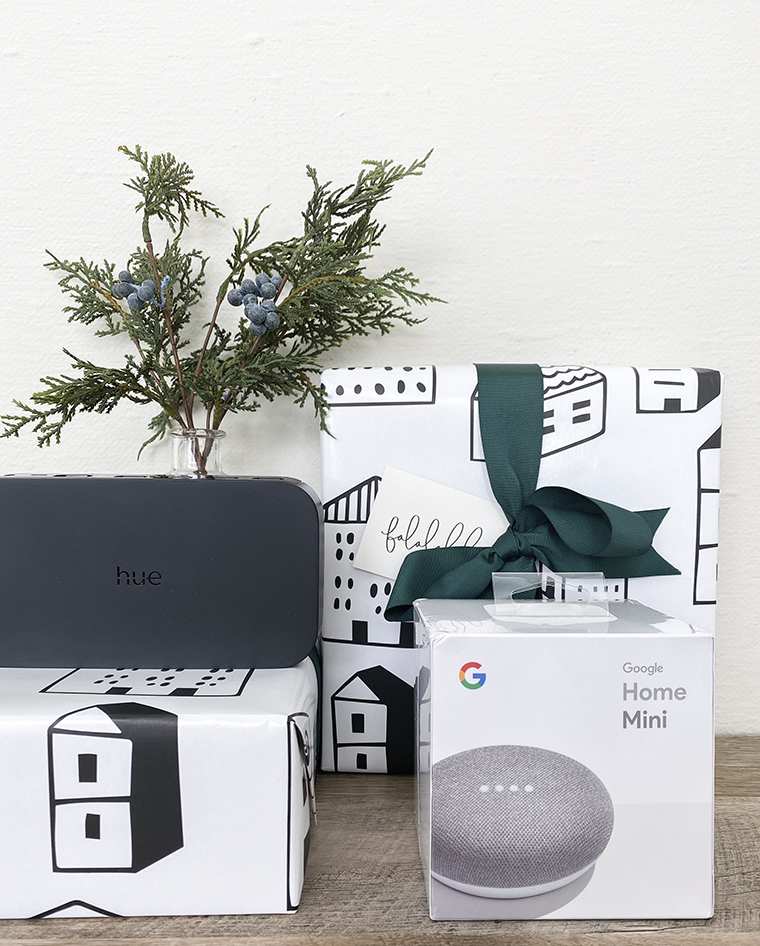 Holiday Gifts the latest tech and gadgets | Copy Cat Chic favorites for 2019 chic, minimalist, modern, gorgeous curated, reasonably priced, gift ideas for tech lovers this holiday season! | Luxe living for less