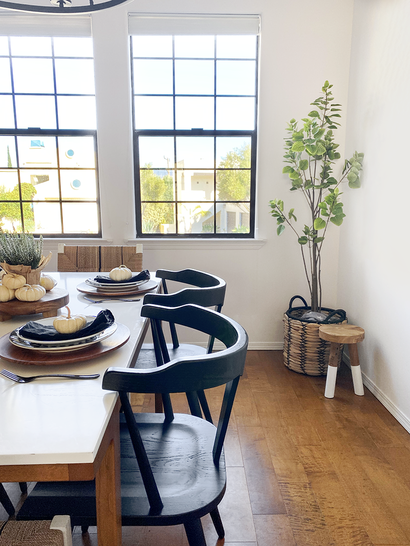 I partnered with Walmart and outfitted the whole dining room in about two weeks for less than $2,000. Walmart has so many great home furnishings and decor items which helped make my job even easier! #walmart #ad #diningroominspo